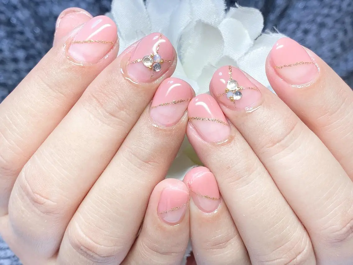ネイル フレンチネイル ハンドネイル Ｎail Ｓalon ertiのネイルデザイン