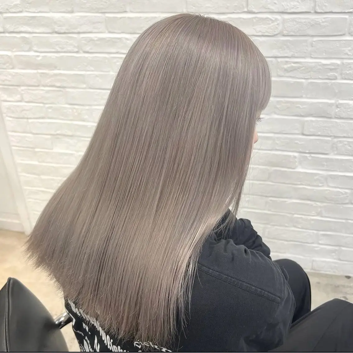 【目指せ❣️ハイトーン🪽】2回ブリーチ➕カラー➕トリートメントの写真