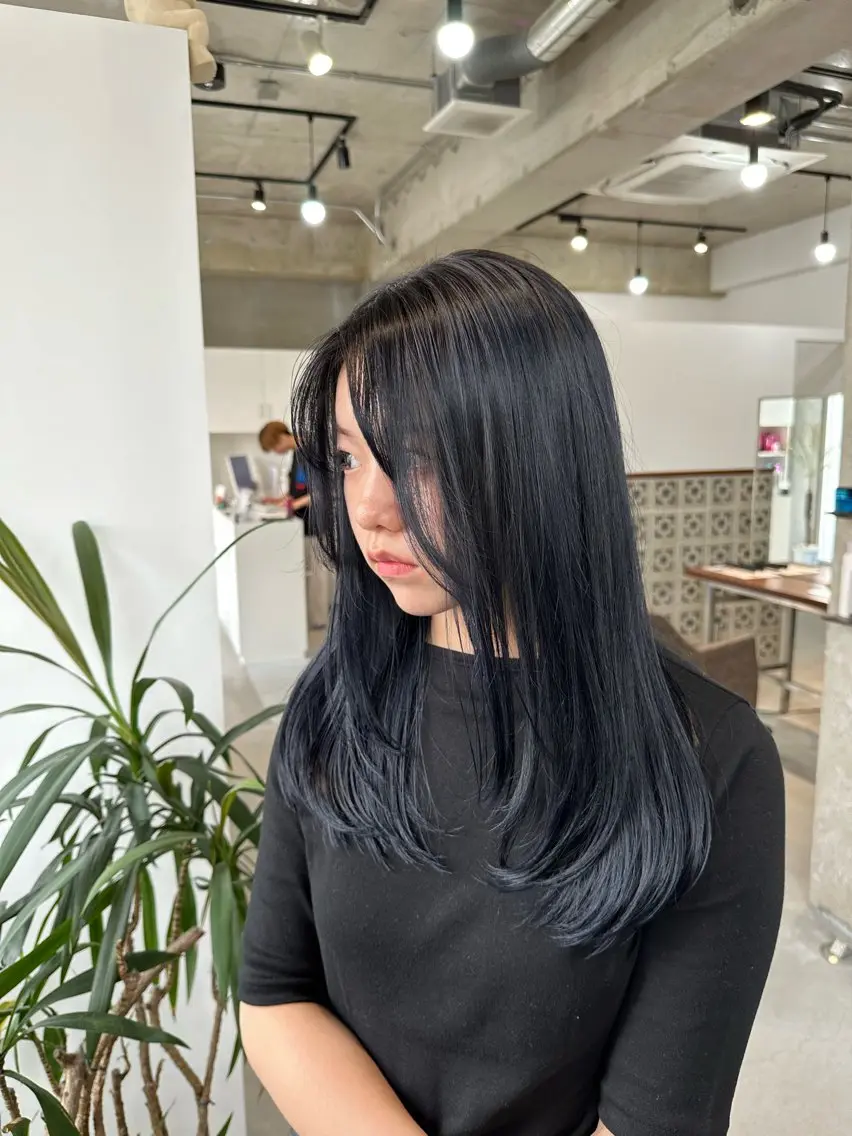 ロング 顔周りカット レイヤーカット カット ヘアカラー トリートメント カイリ /レイヤーカットのヘアスタイル