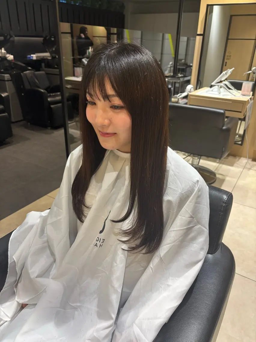 ロング レイヤーカット ローレイヤー 森田 葵葉のヘアスタイル