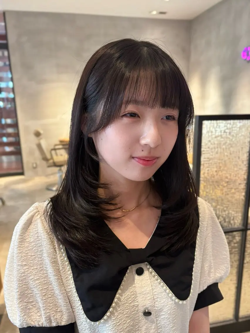 セミロング 顔まわりレイヤー 顔周りカット レイヤーカット カット ヘアカラー レイヤー/髪質改善 🎀新谷ハルヒ🎀のヘアスタイル