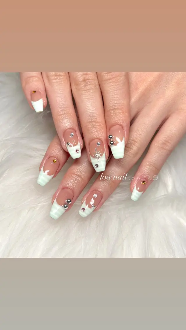 ネイル 持ち込み ハンドネイル loa nailのネイルデザイン