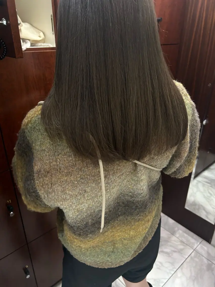 セミロング カラー 韓国っぽ透け感カラー マンツーマン🫧なおのヘアスタイル