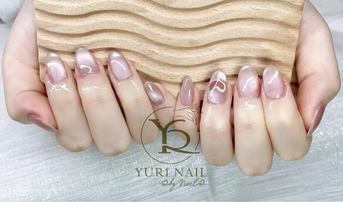 ネイル オーロラネイル ブルー チークネイル フットネイル フレンチネイル ハンドネイル フットネイル ハンドケア YURI Nail NARITAのネイルデザイン