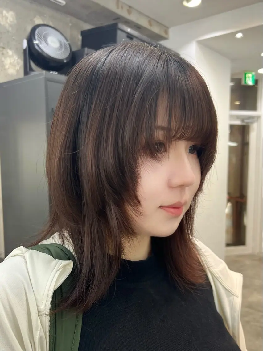 セミロング カット SU ZUのヘアスタイル