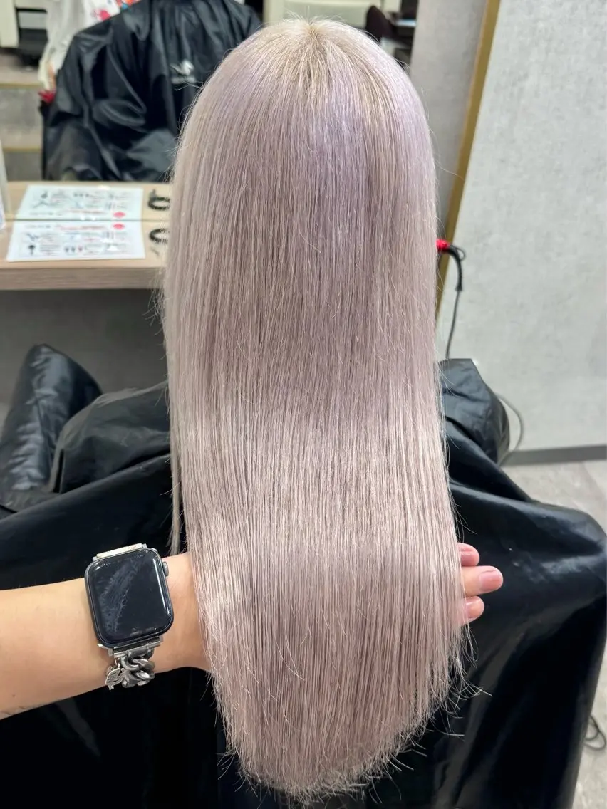 【❣️5月限定❣️】ブリーチ+オンカラー+トリートメントの写真