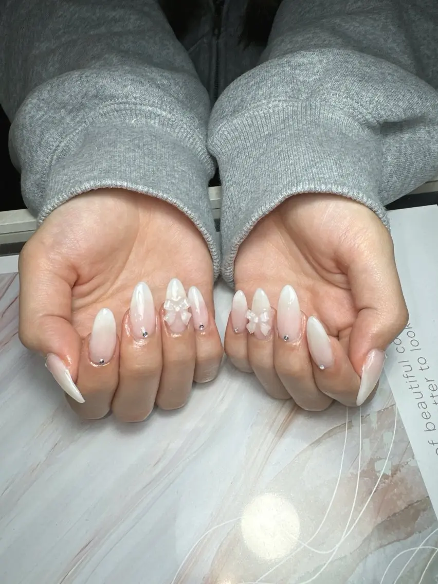 ネイル フレンチネイル ジェルネイル 韓国ネイル マグネットネイル マグネットフレンチ akina nailsのネイルデザイン