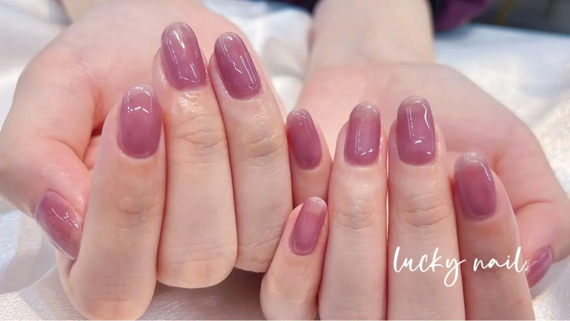 ネイル チークネイル 長さ出し ジェルネイル マグネットネイル 持ち込み Lucky nail 小林和希のネイルデザイン
