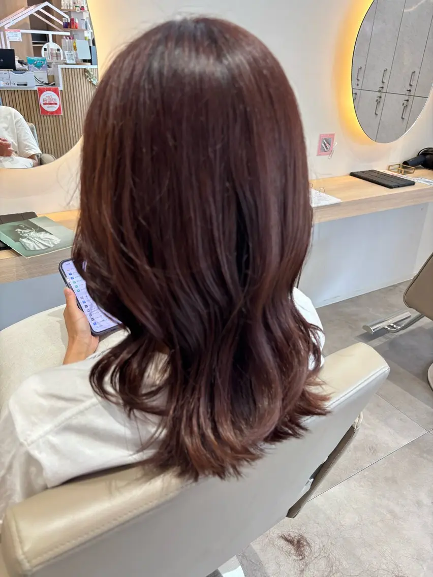 ロング カット ヘアカラー 🫧Ayumu🫧 透明感カラー/春日のヘアスタイル
