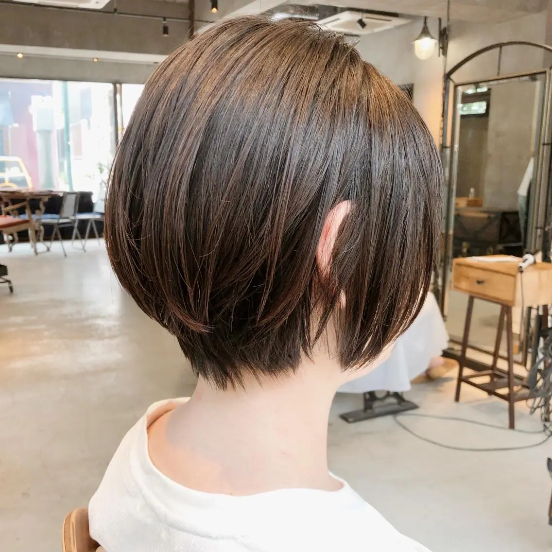 ショート カット ヘアカラー トリートメント すきバサミを使わない カット✂️✨郡司泰之のヘアスタイル