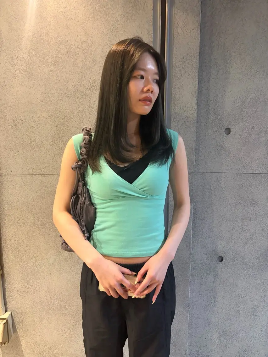 ロング カラー 髙橋 紗奈のヘアスタイル