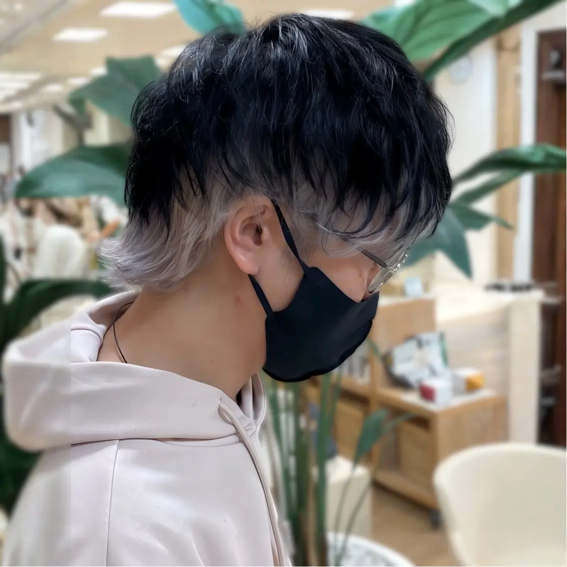 ミディアム カラー メンズ ミディアムパーマ メンズバレイヤージュ メンズハイライト メンズパーマ バレイヤージュ メンズ特化/片山🦚 ショート/パーマのヘアスタイル