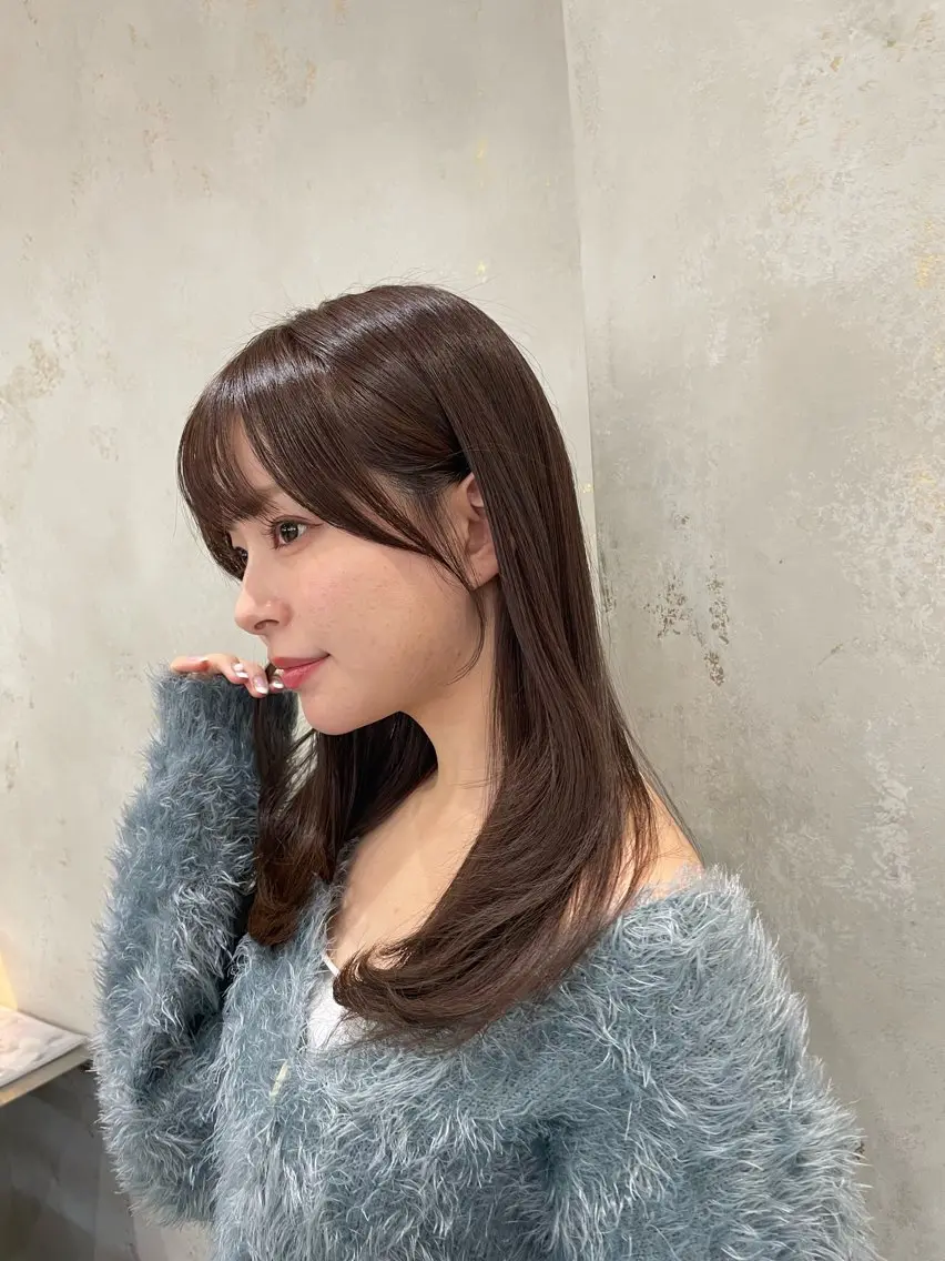 ロング 顔まわりレイヤー 顔周りカット ヨシンモリ 韓国風ヘア レイヤーカット 縮毛矯正 髪質改善/縮毛矯正/ レイヤーカットななこのヘアスタイル