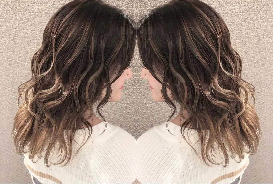 ミディアム カラー ヘアアレンジ バレイヤージュ デザインカラー ハイライトカラー ハイライト レイヤーカット アンドウ ユウ/ レイヤーカット/韓国のヘアスタイル