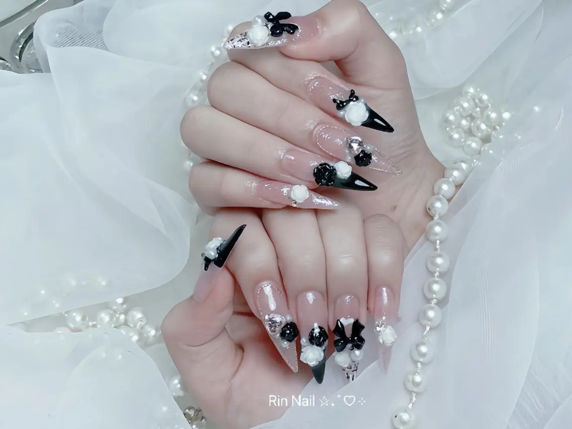 ネイル キッズ メンズ べっ甲ネイル チークネイル フラッシュネイル フラワーネイル フットネイル ハンドネイル Rin Nail Shinokuboのネイルデザイン