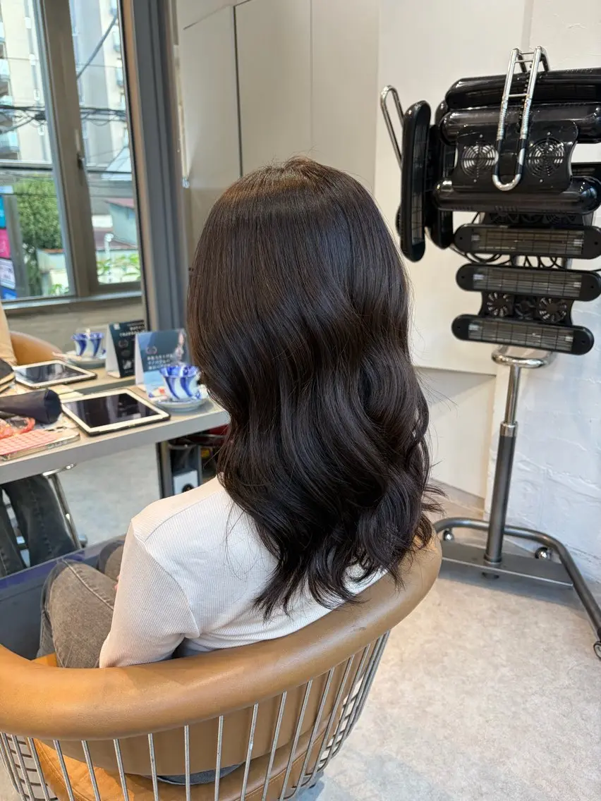 セミロング カラー カット ヘアカラー トリートメント うしだ かおるのヘアスタイル