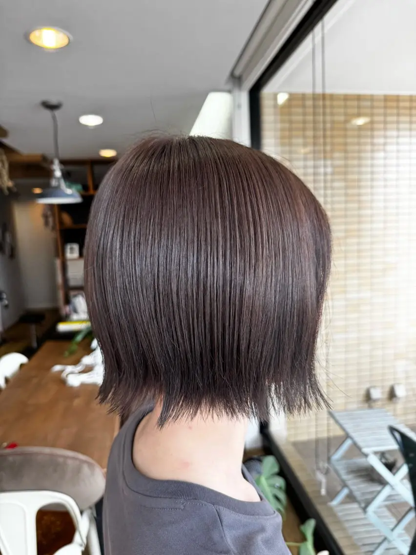 ショート カラー グレージュ カット ヘアカラー トリートメント ツキダテ ユイのヘアスタイル