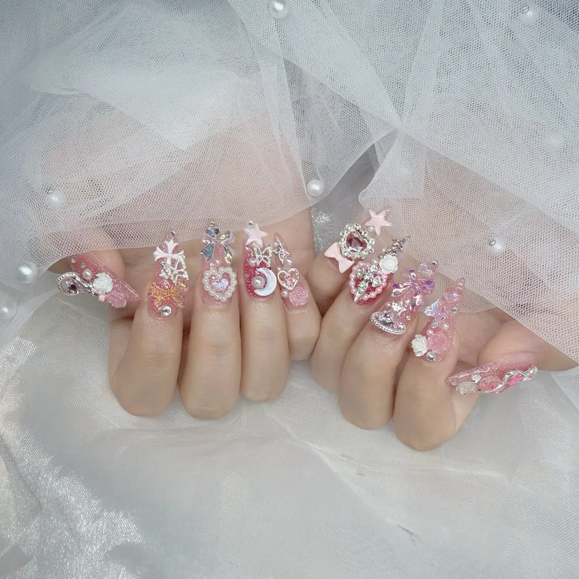 ネイル アートネイル ジェルネイル 韓国ネイル リボン ワンホンネイル ハンドネイル Lana Nailのネイルデザイン