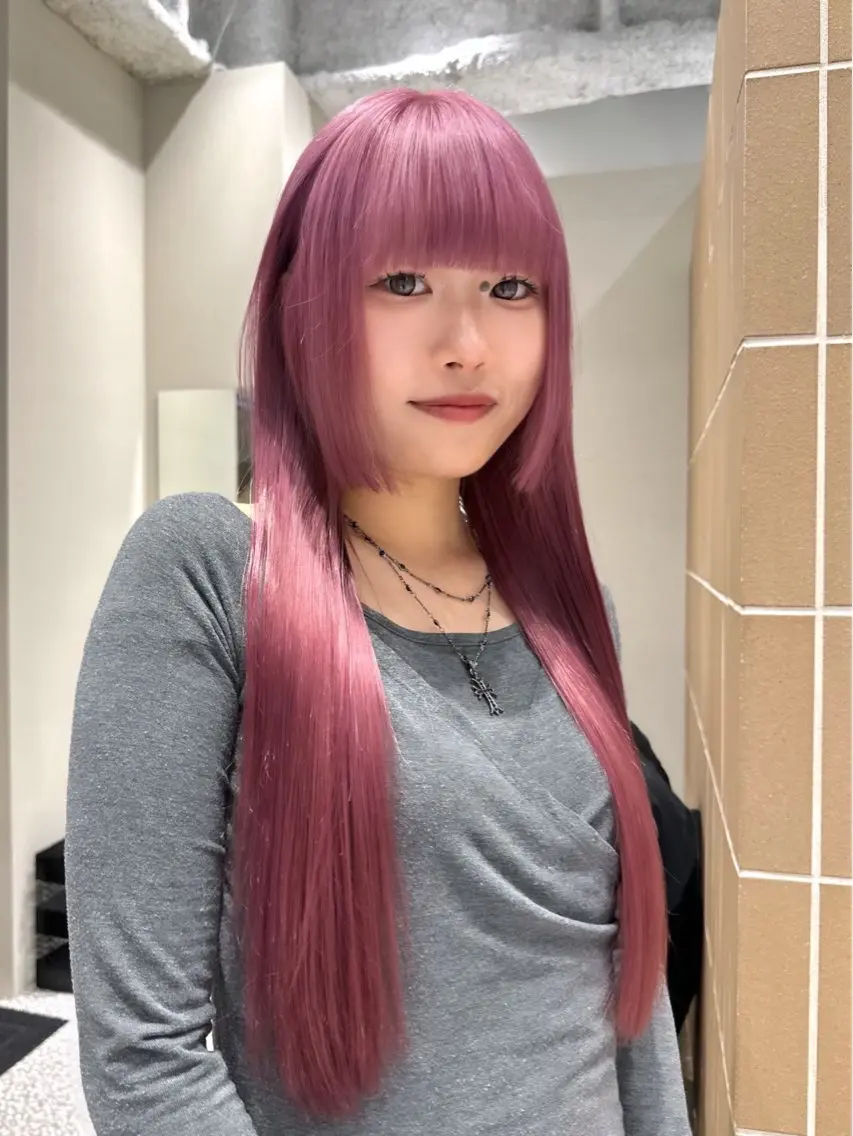 ロング カラー ピンクカラー ヘアカラー トリートメント ピンクカラー美容師 新宿美容室🎀のヘアスタイル