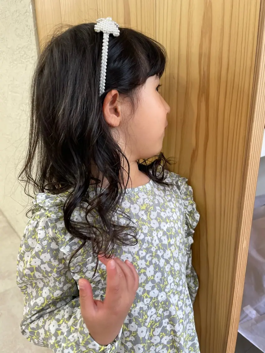 キッズ くるくるパーマ aikoのヘアスタイル
