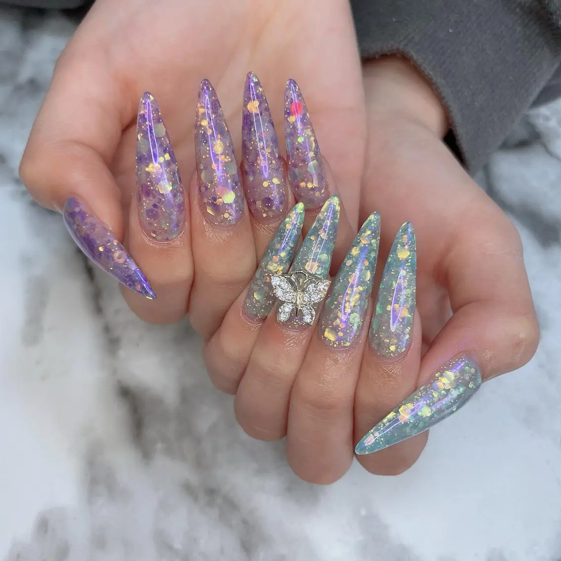 ネイル オーロラネイル ミラーネイル ハンドネイル Kayo 💅のネイルデザイン