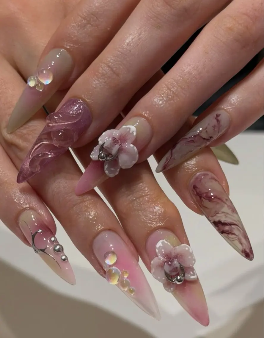 ネイル ハンドネイル NiJi Nailsのネイルデザイン