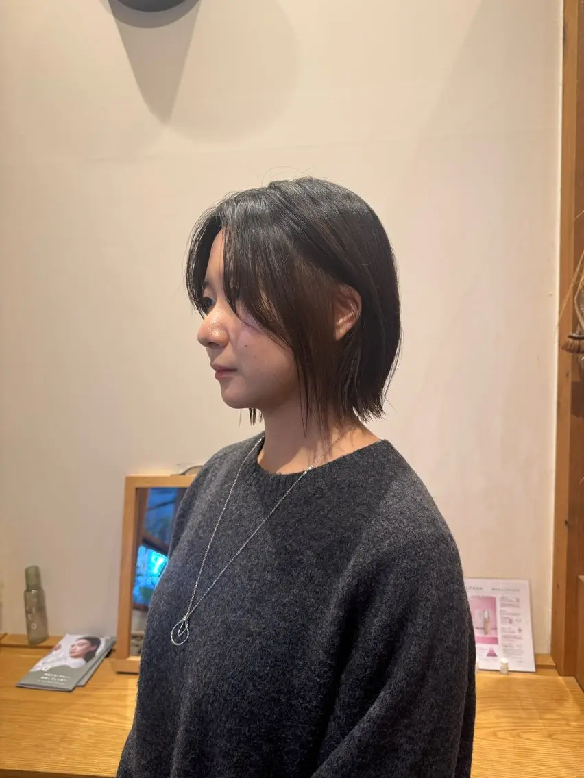 ショート カラー グレージュ カット ヘアカラー トリートメント ENIF 大島 芽生のヘアスタイル