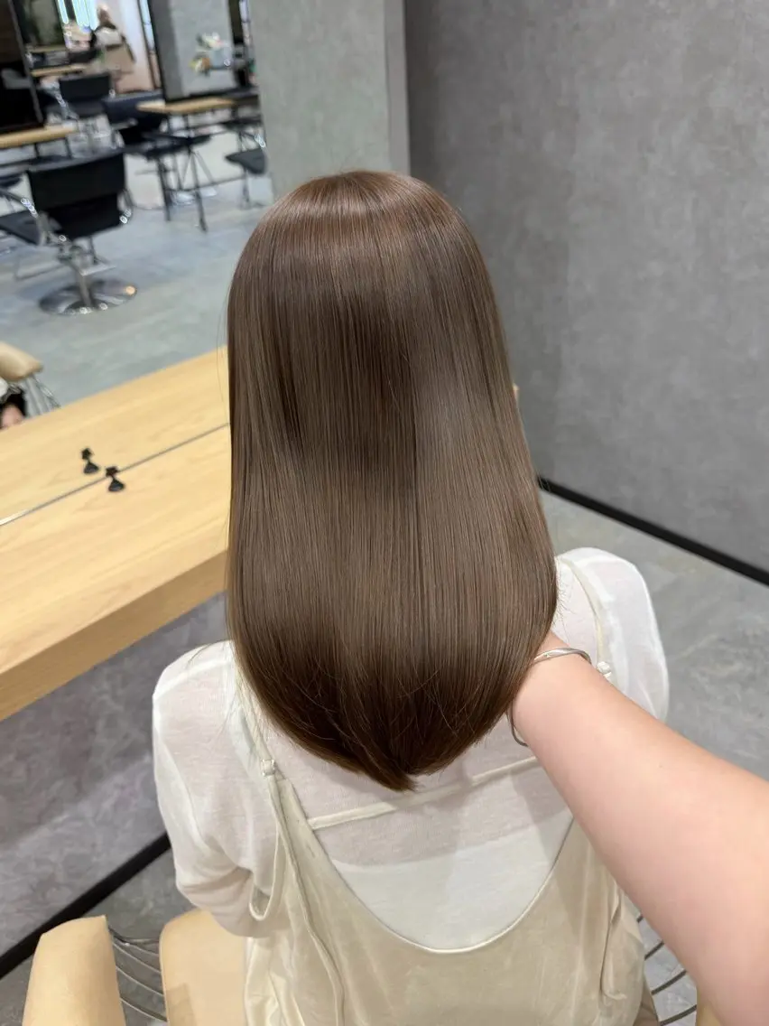 セミロング トリートメント カット ヘアカラー すずきなつき 縮毛矯正🐰🌙のヘアスタイル