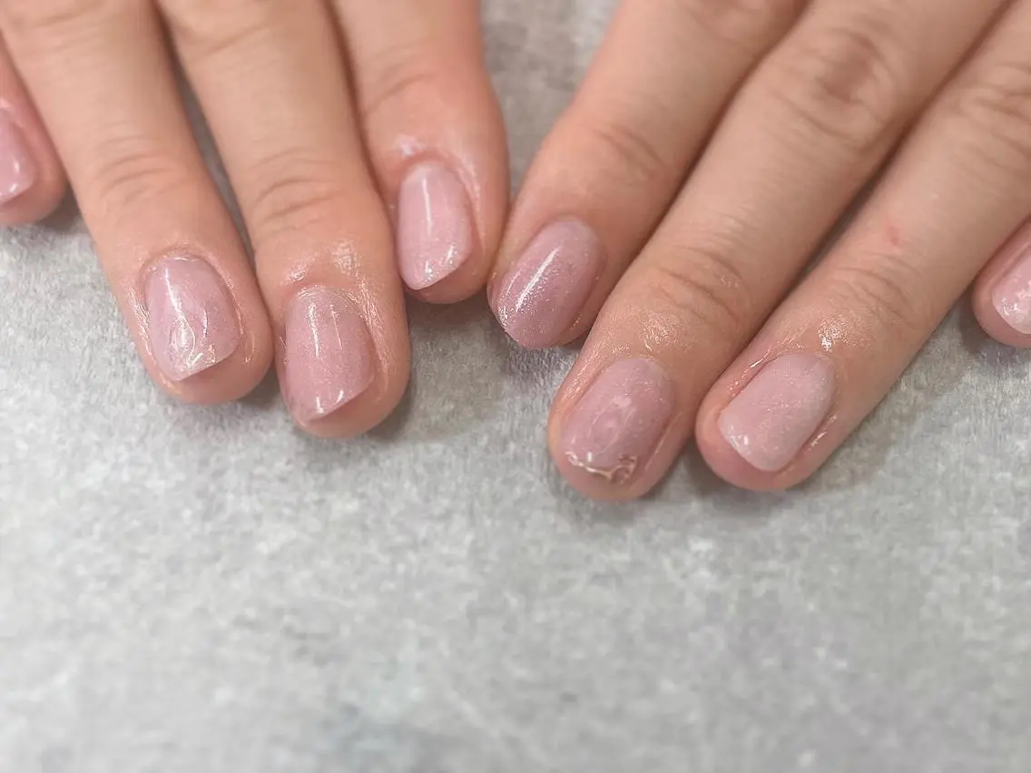 ネイル ニュアンスネイル シンプルネイル ハンドネイル foglia❁. ⌇imamuraのネイルデザイン