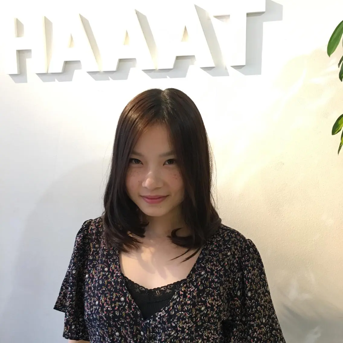 セミロング カラー パーマ 橋本 慶司のヘアスタイル