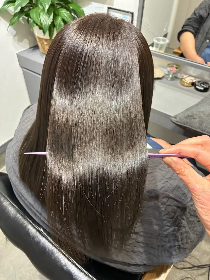 ロング 西村 花織のヘアスタイル