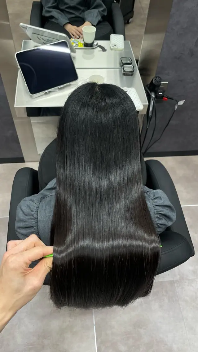 ロング カット ヘアカラー 縮毛矯正 トリートメント CYNTHIADUE 店長｜ IRISUのヘアスタイル