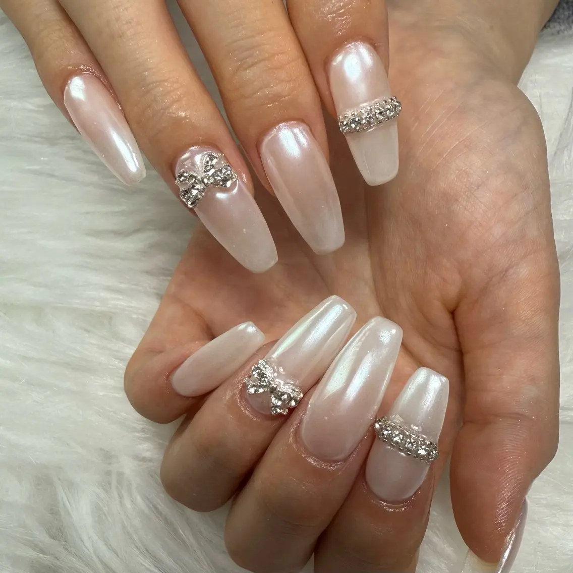 ネイル 長さ出し ミラーネイル シンプルネイル ハンドネイル L'ino nailのネイルデザイン
