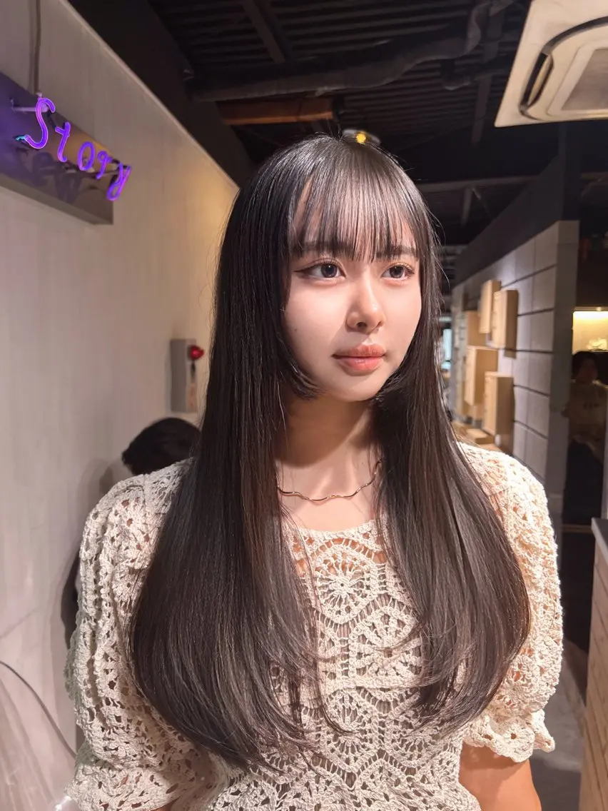 ロング アッシュ ピンクブラウン パープルカラー 姫カット 髪質改善 MEI🎀レイヤー 🎀韓国styleのヘアスタイル
