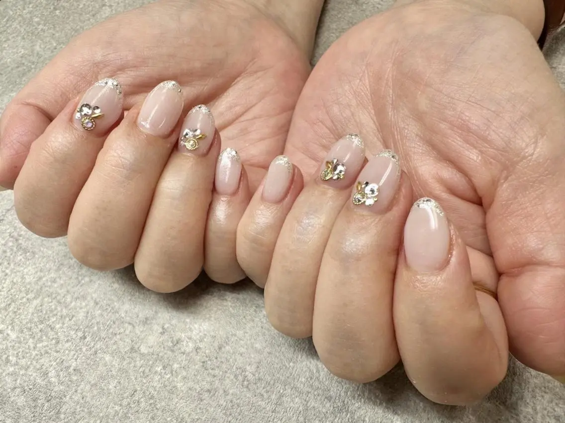 ネイル フットネイル フレンチネイル グラデーション キラキラネイル 韓国ネイル FASTNAIL PLUS 新宿店のネイルデザイン