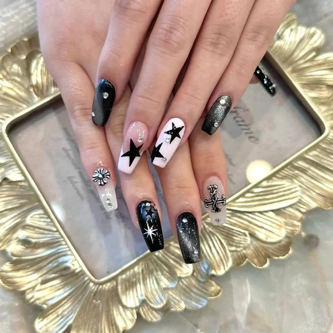 ネイル マグネットネイル Babarla nailのネイルデザイン