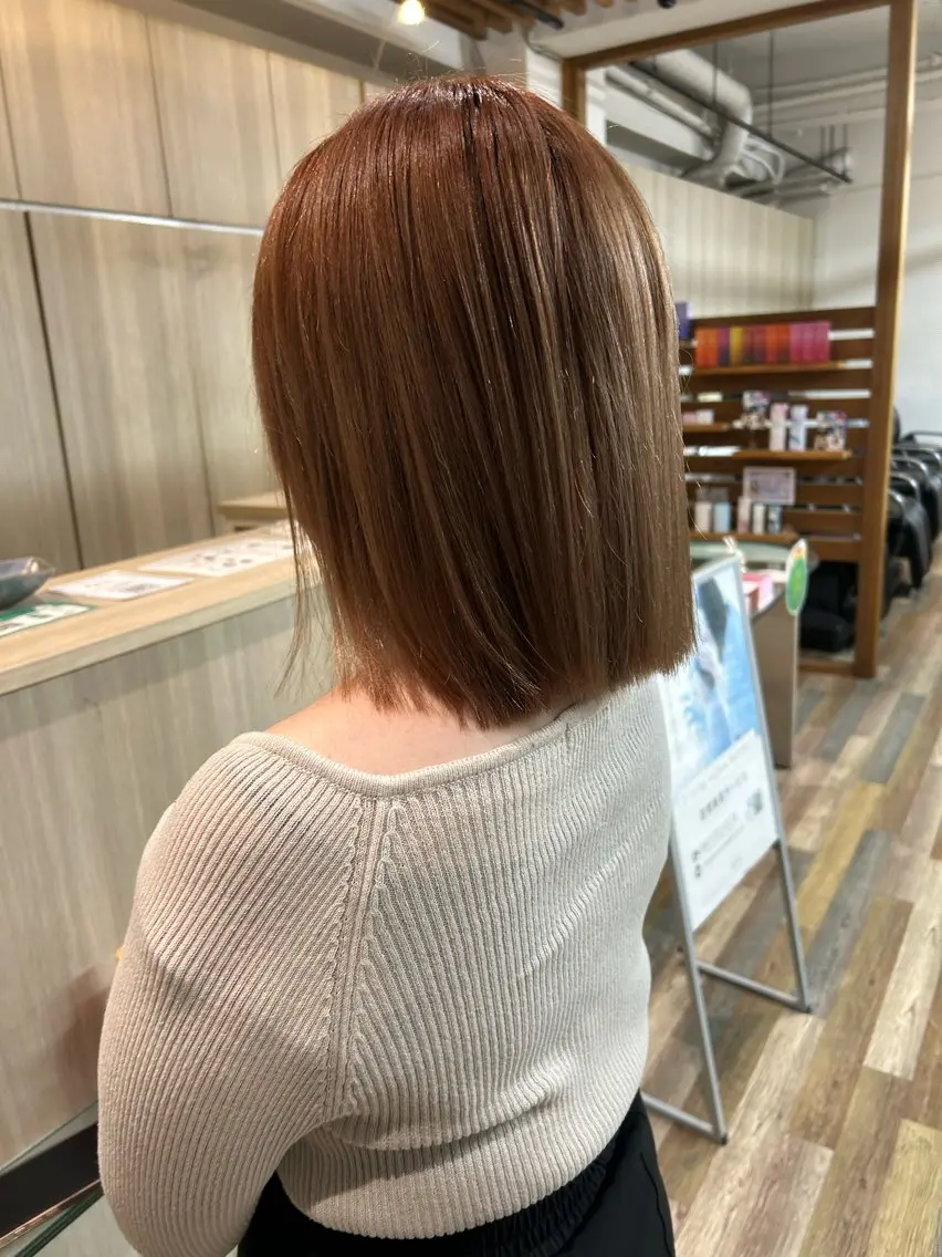 ショート カラー ブリーチ ヘアカラー トリートメント 志賀　輝/ハイライト /縮毛矯正/髪質改善のヘアスタイル