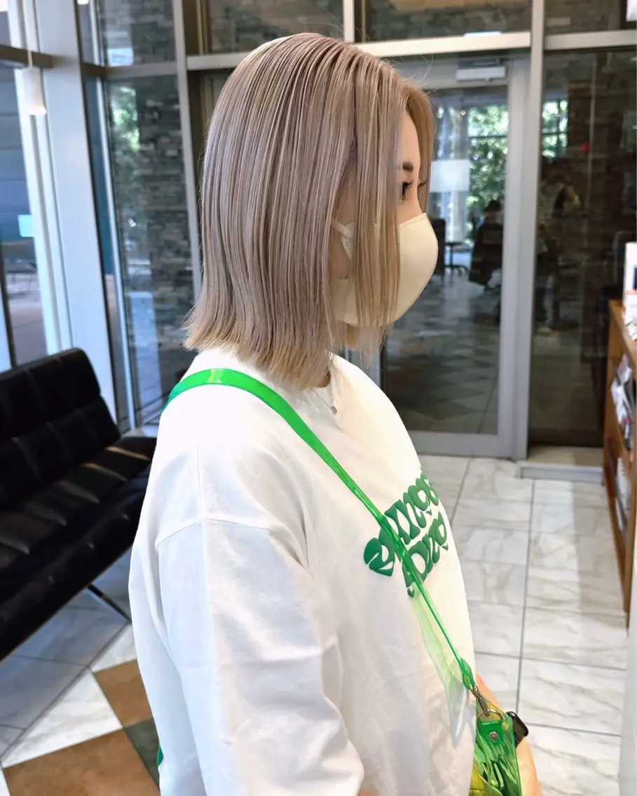 🌈カット+全頭ケアブリーチ＋ワンカラー＋髪の毛の強化トリートメント🌈　¥14330の写真