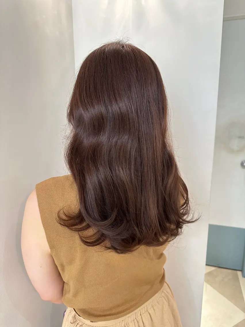 ロング カラー ベージュカラー ヘアカラー トリートメント 安丸 結夏のヘアスタイル