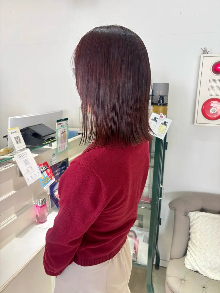 ミディアム カラー カット ヘアカラー トリートメント 齋藤 咲のヘアスタイル