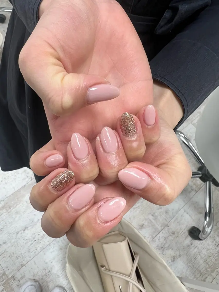 ネイル ワンカラーネイル 吉田 里菜のネイルデザイン