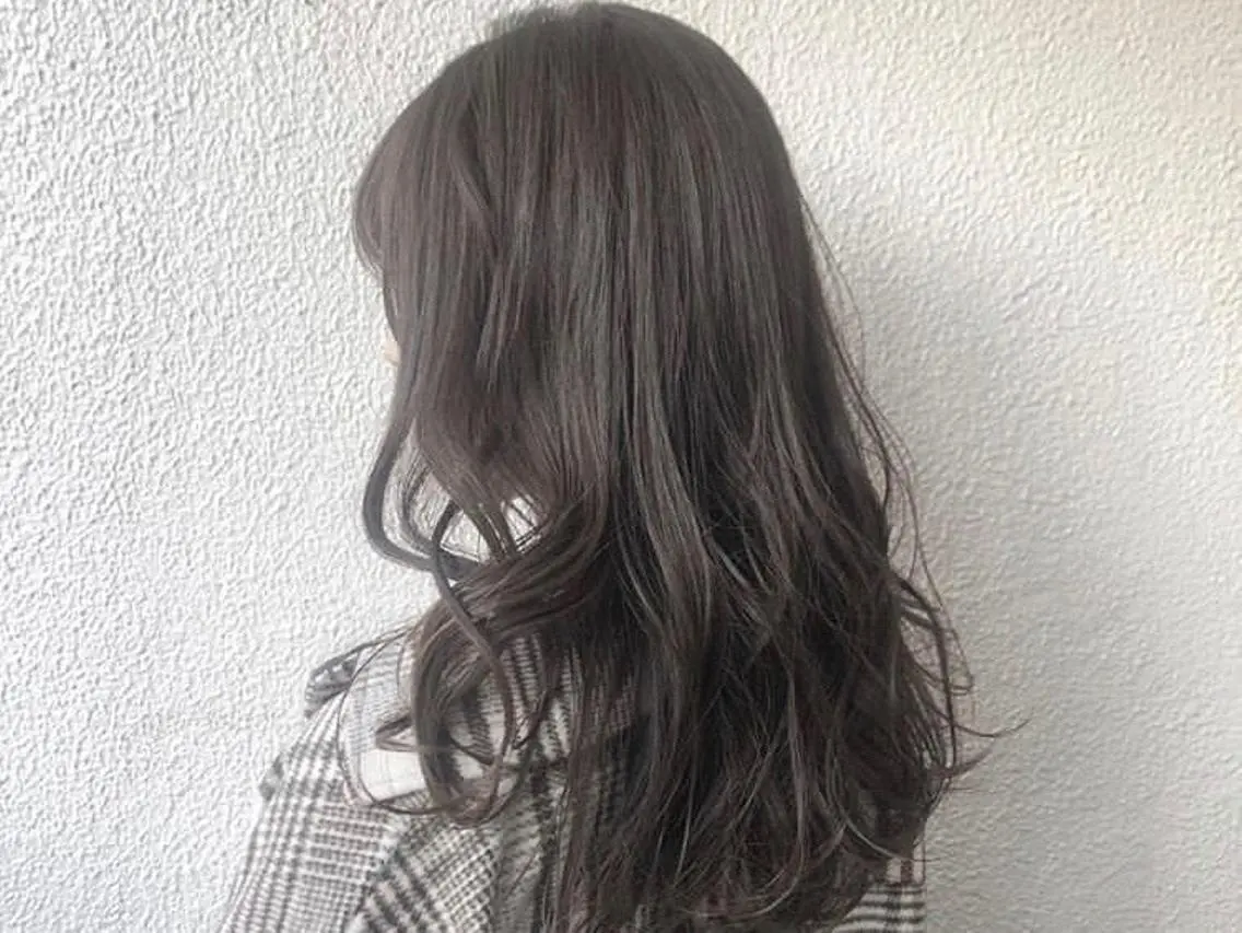 セミロング カラー ヘアアレンジ アディクシーカラー 透明感カラー 【公式】amble luxe池袋東口🩷のヘアスタイル