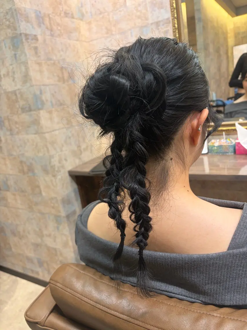 ロング ヘアアレンジ お団子ヘア ヘアセット 前田 みのりのヘアスタイル