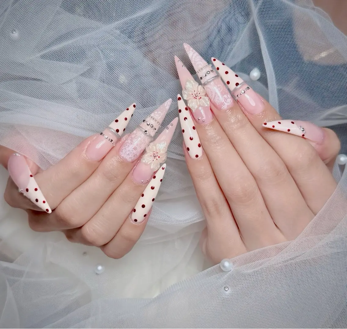 ネイル アートネイル フレンチネイル ジェルネイル 韓国ネイル マグネットネイル ハンドネイル Lenie Nail Okuboのネイルデザイン