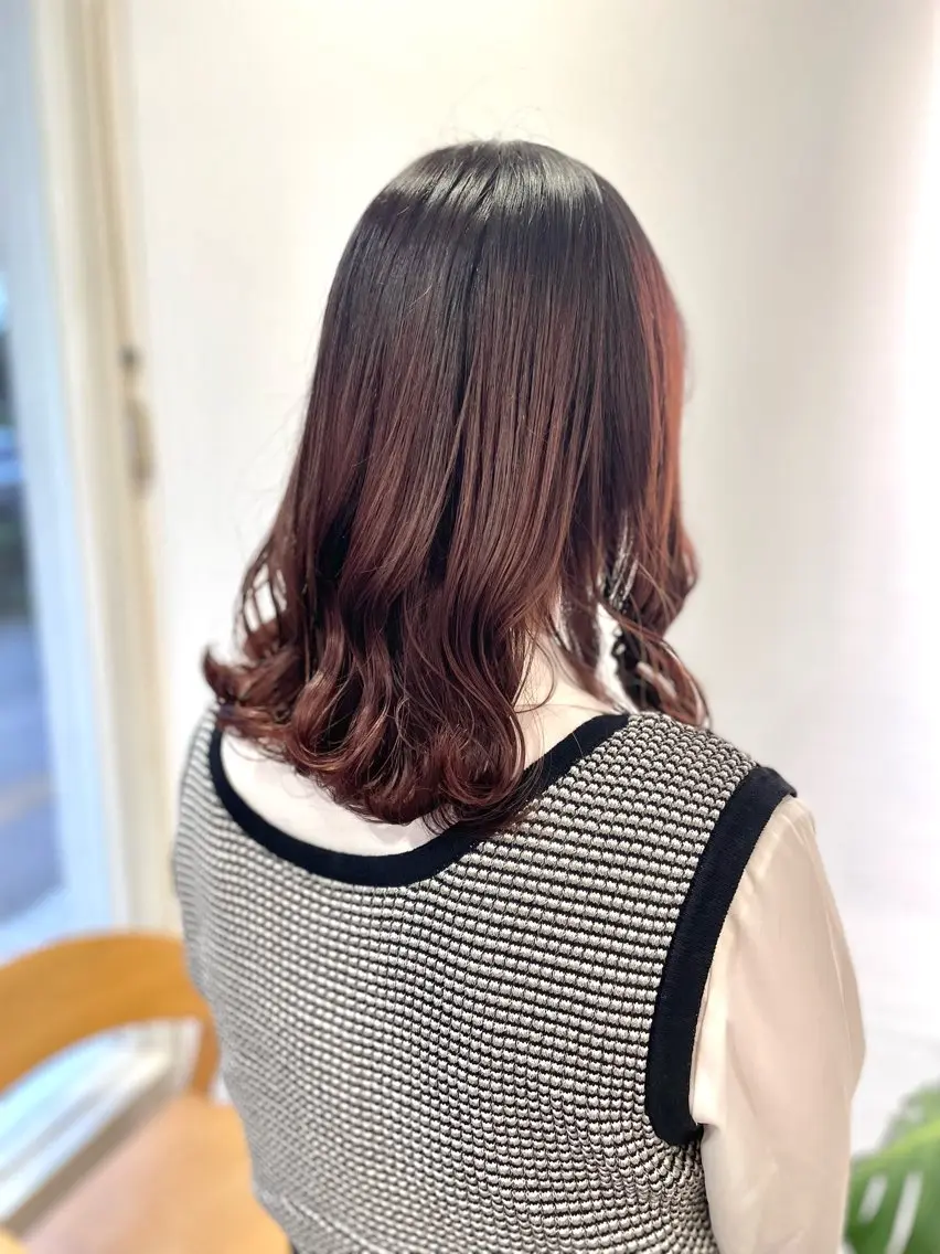 セミロング カラー 佐々木 美帆のヘアスタイル