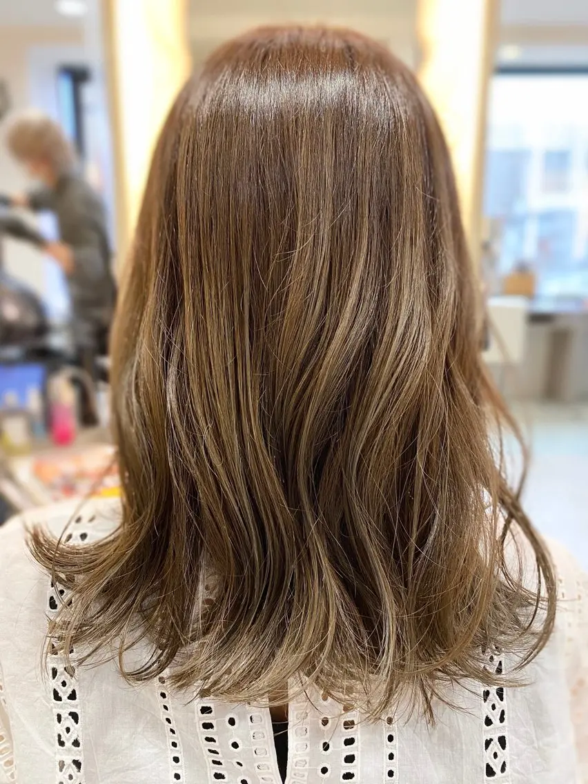 ミディアム カット ヘアカラー トリートメント NYNY大久保店松浦 正覚のヘアスタイル
