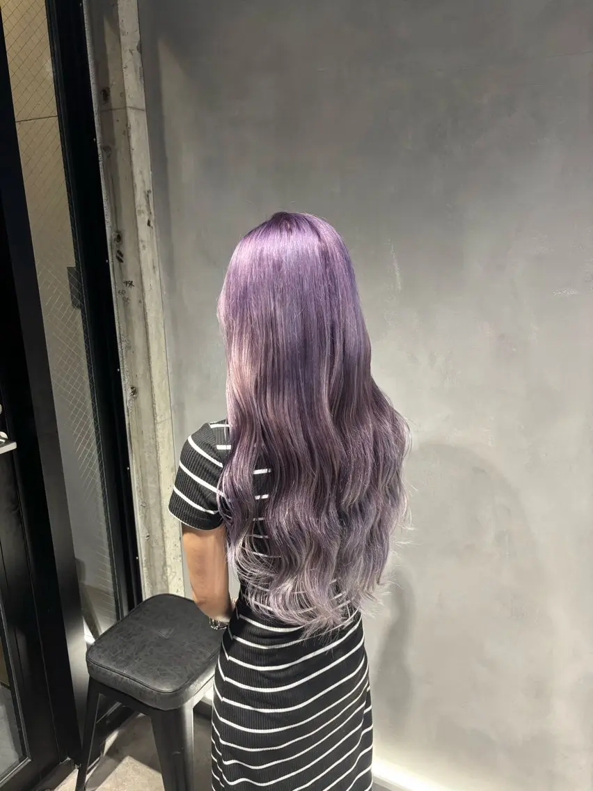 ロング カラー ブリーチ カット ヘアカラー トリートメント 暖色/ハイトーン/ カラー/HBLのヘアスタイル