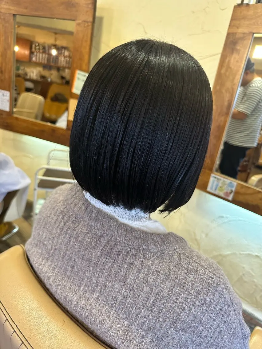 ミディアム 冨士 美織のヘアスタイル