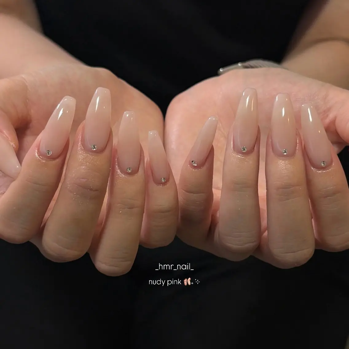 【hand or foot】ワンカラーネイル glitter / nudy / flash ⋆˙⟡の写真