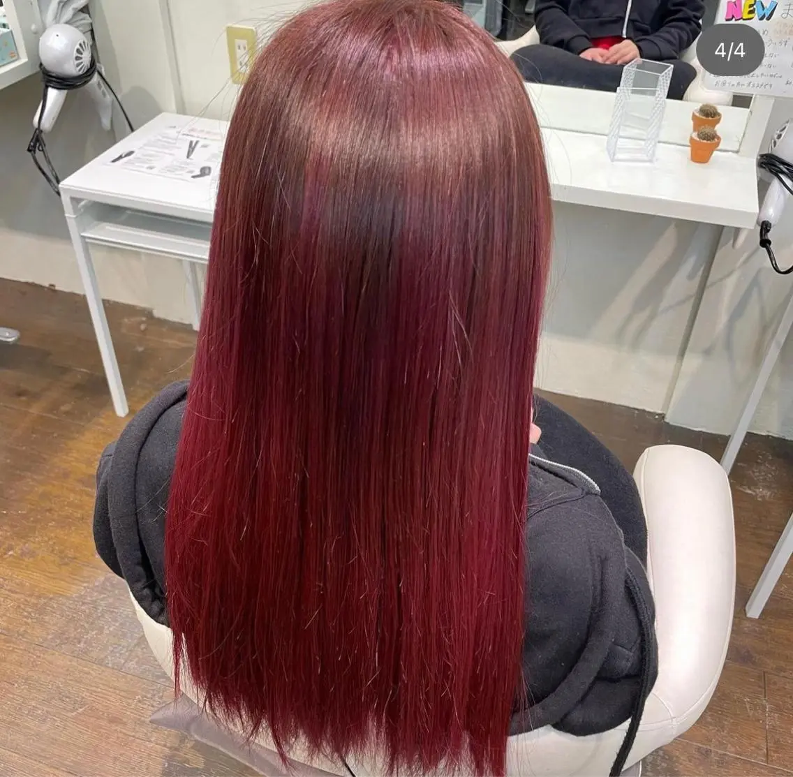 カラー グラデーションカラー レッドカラー 髪質改善 森本 倭のヘアスタイル